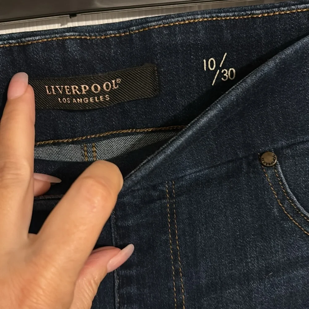 Liverpool Ladies The skinny Pull on Jeans - Picture 3 of 6